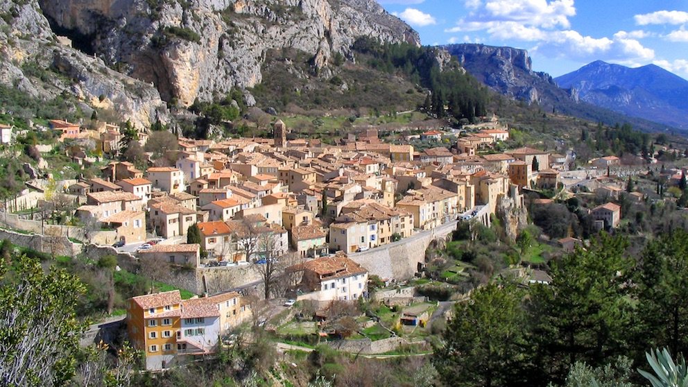Panorama of Moustiers-Ste-Marie