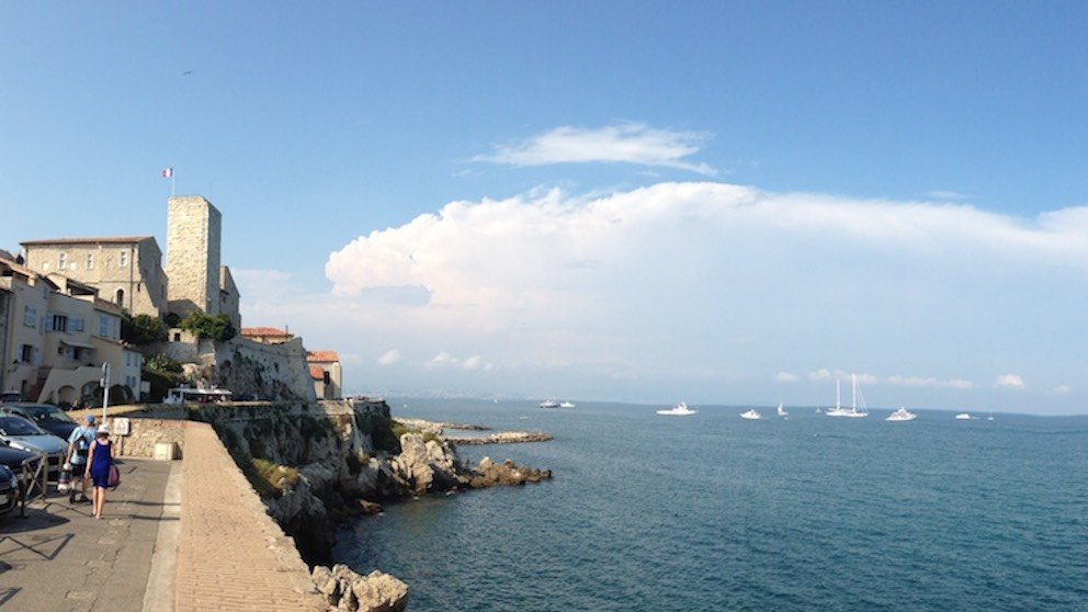 Antibes seawall and seascape seen during a day trip with Sunny Days Prestige Travel. Image courtesy: Justin Sawyer