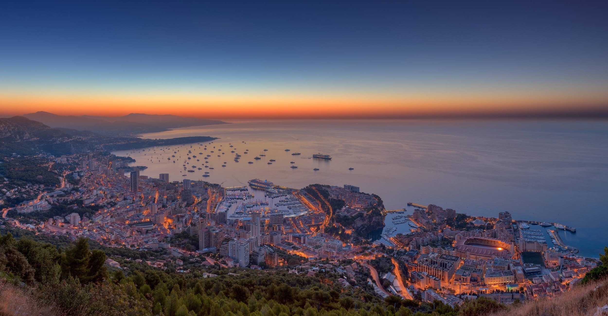 Evening sightseeing trip to Monaco and Monte-Carlo